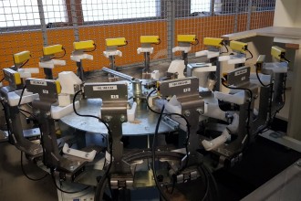 Attrezzatura di montaggio per corona ugelli